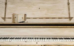 La música en anglès ens ajuda a aprendre?