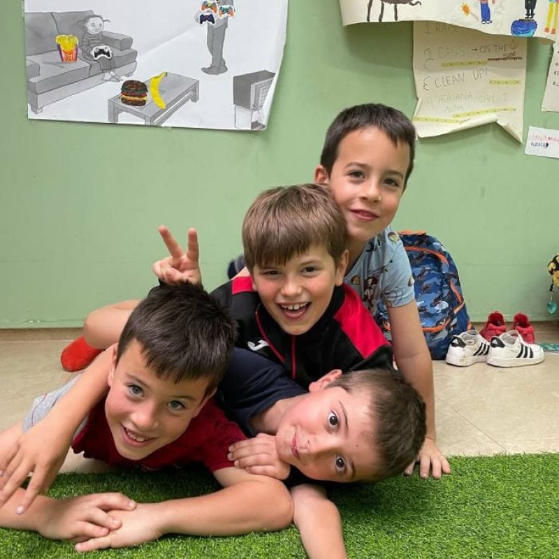 niños aprendiendo ingles